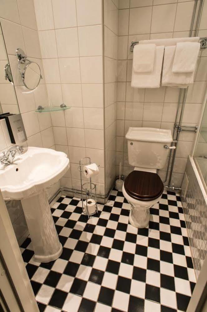 Hotel De Geer Finspang Экстерьер фото